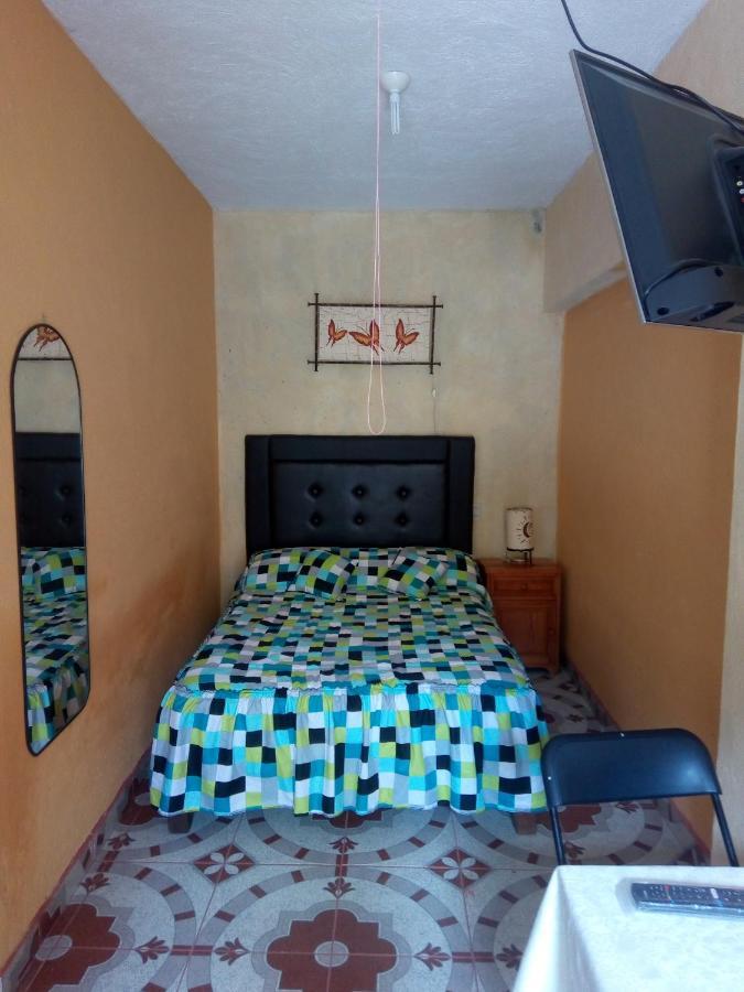 Hospedaje Casa Cortés - Recamaras de Descanso en Tepoztlán Mor Exterior foto